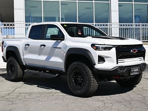 New 2026 Chevrolet Colorado ZR2 w/ ZR2 Bison Edition image 2