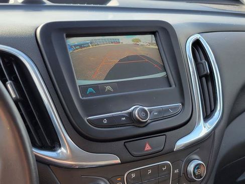 Used 2018 Chevrolet Equinox LT FWD image 20