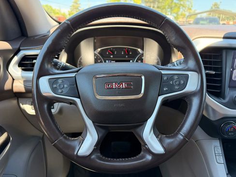 Used 2019 GMC Acadia SLT FWD image 15