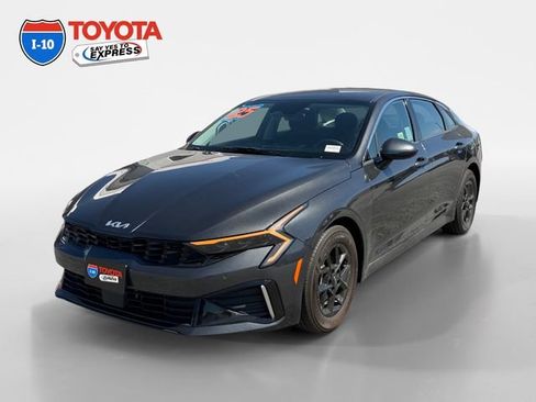 Used 2025 Kia K5 LXS FWD image 1