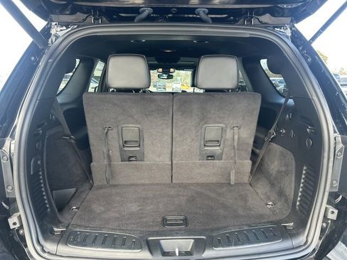 Used 2022 Dodge Durango R/T w/ Blacktop Package image 8