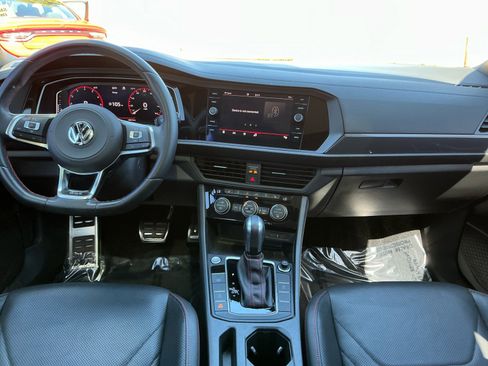 Used 2021 Volkswagen Jetta GLI Autobahn image 15