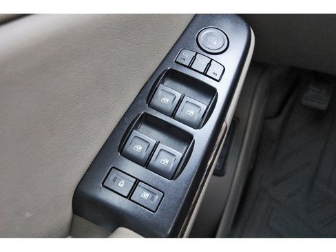 Used 2019 GMC Yukon XL SLT w/ Open Road Package RWD image 25