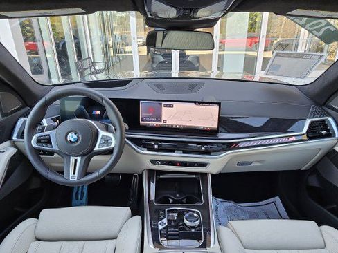 Certified 2025 BMW X5 M60i w/ Executive Package image 16