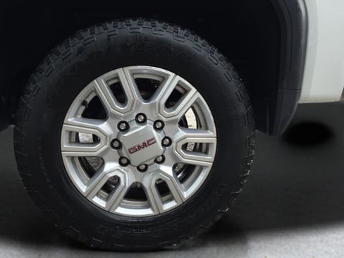 Used 2022 GMC Sierra 2500 SLE w/ SLE Value Package; AWD/4WD image 24