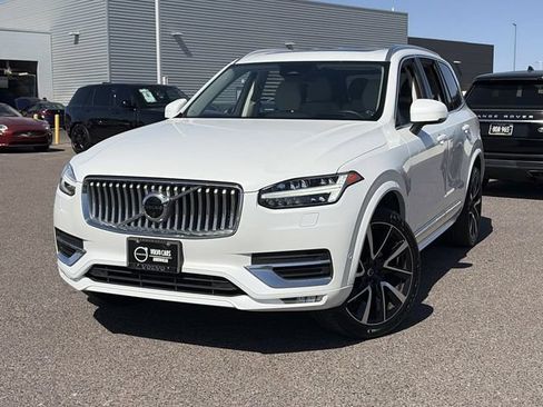 Used 2023 Volvo XC90 B5 Plus AWD/4WD image 3
