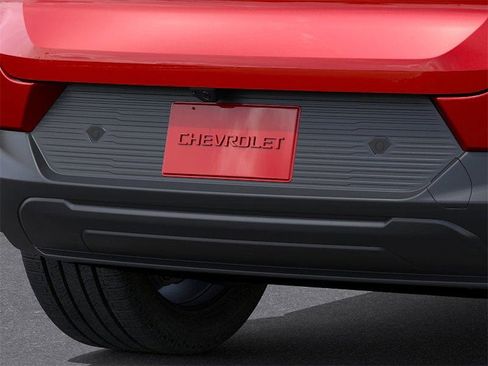 New 2026 Chevrolet Equinox EV LT image 15