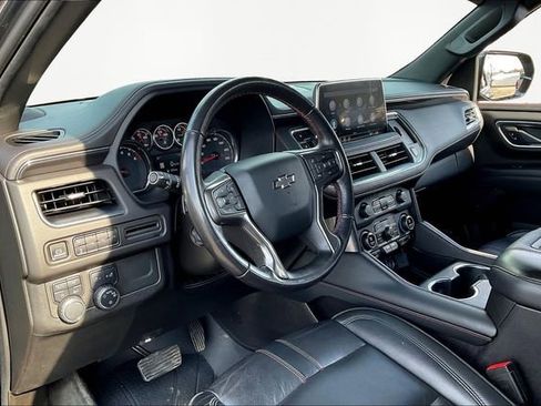 Used 2021 Chevrolet Suburban RST w/ Luxury Package image 12