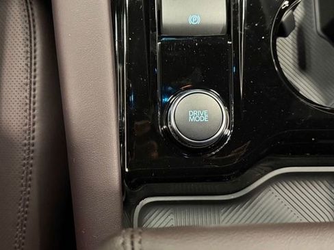 New 2026 Ford Explorer Platinum RWD image 33