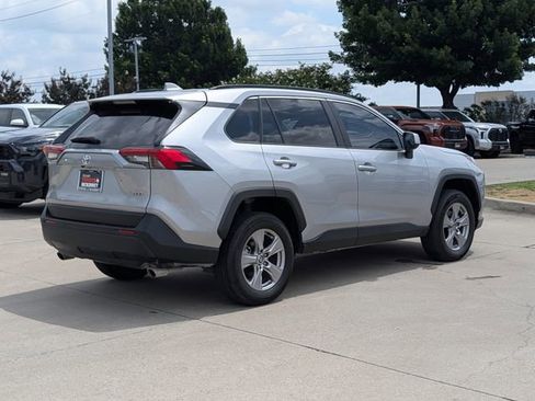 Used 2025 Toyota RAV4 XLE w/ Convenience Package FWD image 6