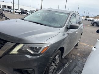 Used 2018 Nissan Pathfinder SV w/ SV All Weather Package video 1