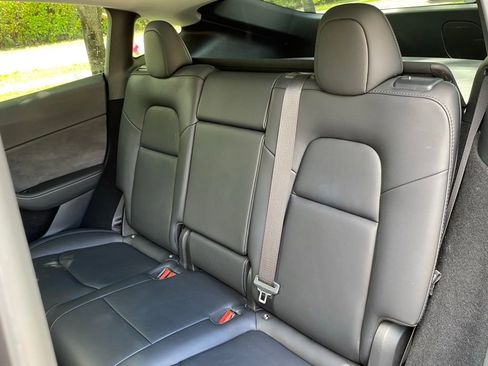 Used 2023 Tesla Model Y Long Range image 37