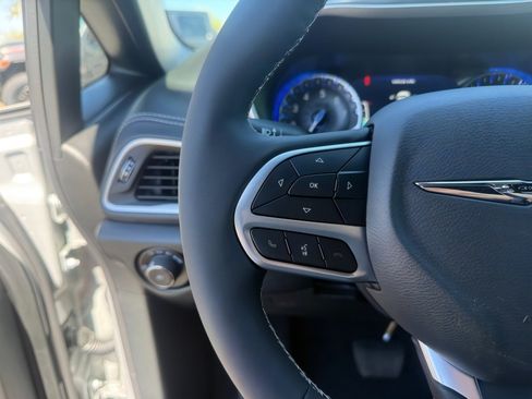 New 2026 Chrysler Pacifica Select image 28