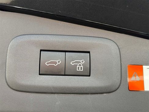 Used 2023 Lexus RZ 450e Premium image 18