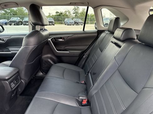 Certified 2022 Toyota RAV4 XLE Premium FWD image 25