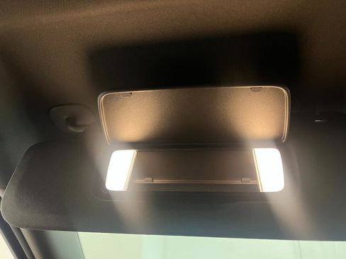 Used 2025 Chevrolet Suburban LT image 61