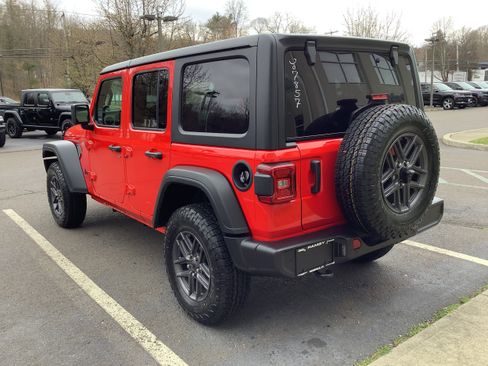 New 2025 Jeep Wrangler Unlimited Sport image 5