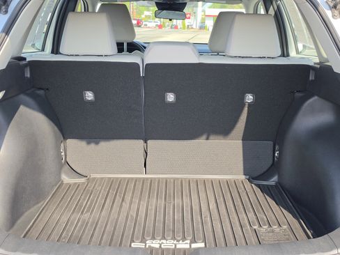 Certified 2025 Toyota Corolla Cross L image 11