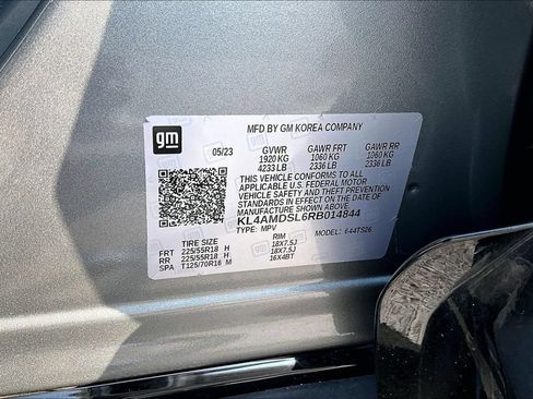 Used 2024 Buick Encore GX Sport Touring w/ Comfort Package FWD image 3