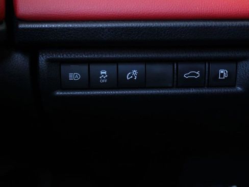 Used 2025 Toyota Camry XSE FWD image 29