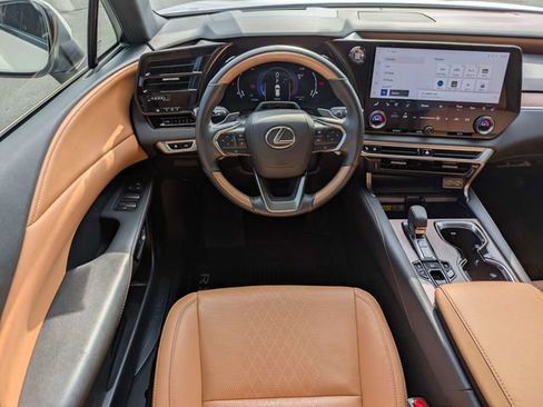 Used 2024 Lexus RX 350 Premium Plus w/ Convenience Package AWD/4WD image 17