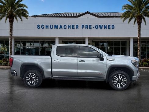 Used 2025 GMC Sierra 1500 AT4 w/ AT4 Premium Package AWD/4WD image 8