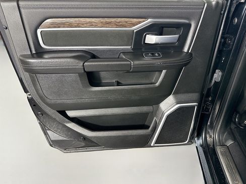 Used 2021 RAM 2500 Laramie AWD/4WD image 25