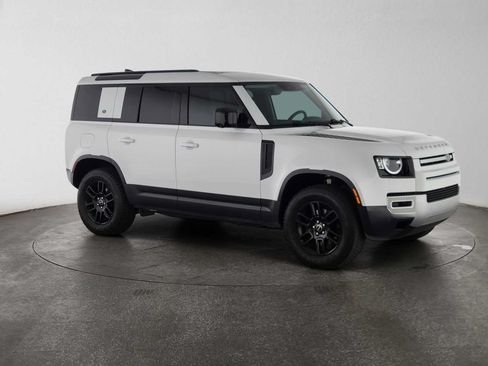 Used 2023 Land Rover Defender 110 S AWD/4WD image 7