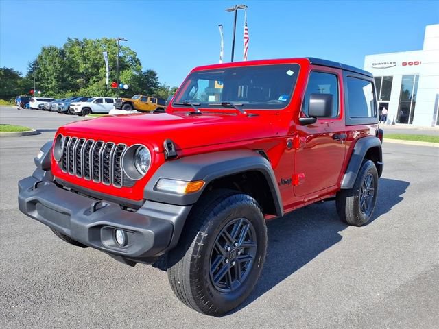 Used 2025 Jeep Wrangler Sport AWD/4WD image 11