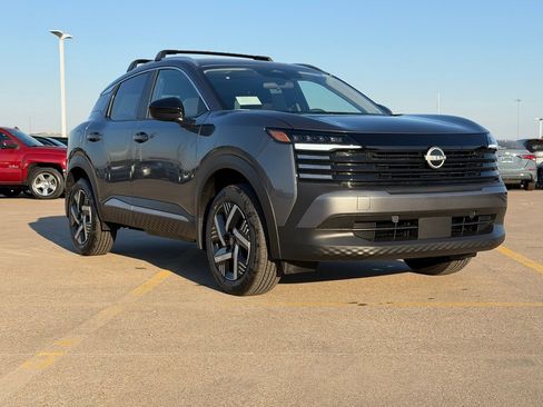 New 2026 Nissan Kicks SV w/ Cold Weather Package image 4