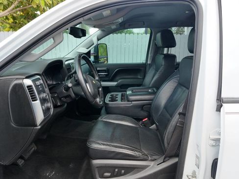 Used 2015 Chevrolet Silverado 2500 LT image 10