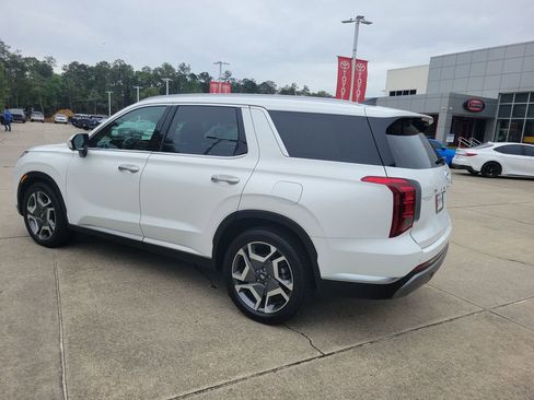 Used 2024 Hyundai Palisade Limited image 3