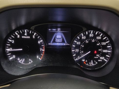 Used 2017 Nissan Pathfinder Platinum image 23