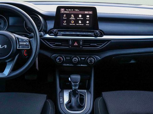 Certified 2024 Kia Forte LXS w/ LXS Technology Package FWD image 12
