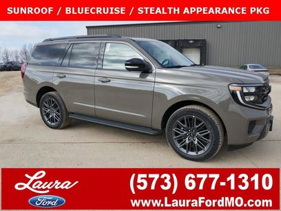 New 2026 Ford Expedition Platinum w/ Stealth Appearance Package