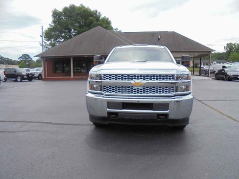 Used 2019 Chevrolet Silverado 3500 W/T w/ WT Convenience Package RWD image 3