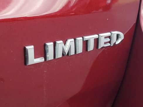 Used 2019 Jeep Grand Cherokee Limited w/ Trailer Tow Group IV image 8