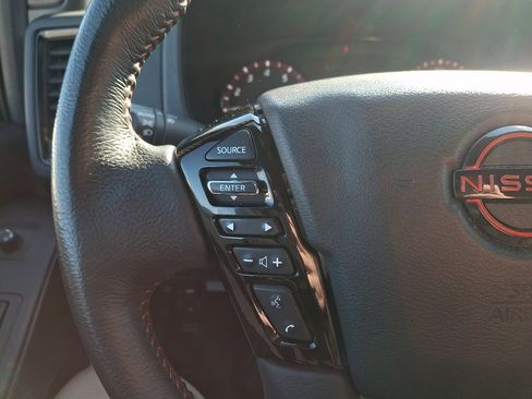 Used 2024 Nissan Frontier PRO-4X w/ Off-Road Protection Package image 21