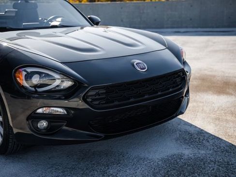Used 2017 FIAT 124 Spider Lusso image 21