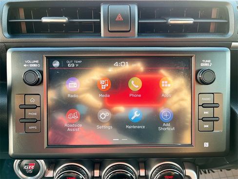 Used 2024 Toyota GR86 Premium image 14