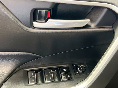 Used 2024 Toyota RAV4 XLE w/ Convenience Package image 16