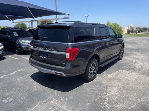 Used 2024 Ford Expedition Max XLT AWD/4WD image 7