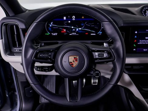 Used 2026 Porsche Cayenne S image 20