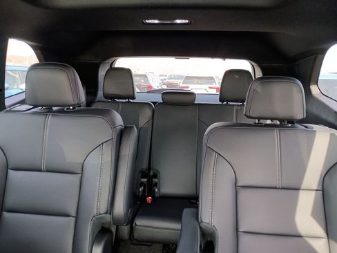 New 2026 GMC Acadia Elevation w/ Elevation Premium Package FWD image 13