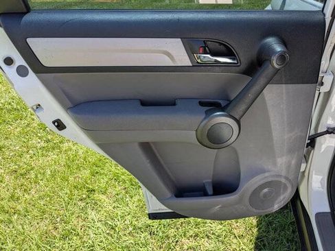 Used 2010 Honda CR-V LX image 23