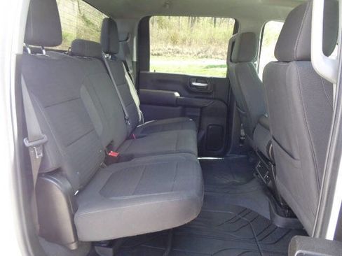 Used 2023 Chevrolet Silverado 2500 LT image 29