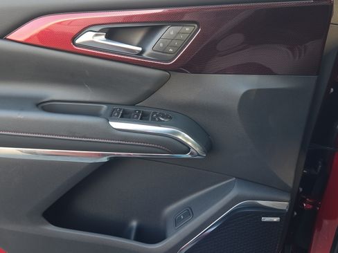 New 2026 Chevrolet Traverse RS w/ LPO, Floor Liner Package FWD image 12