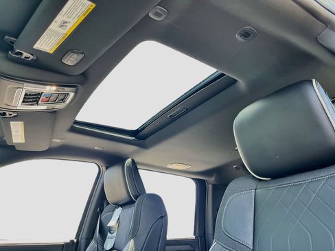 New 2026 RAM 3500 Limited AWD/4WD image 23