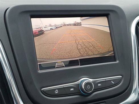 Used 2022 Chevrolet Equinox LT image 15