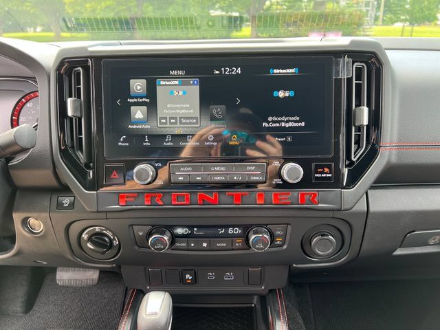 Used 2025 Nissan Frontier PRO-4X AWD/4WD image 21